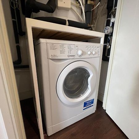 Modern 2Br 2Ba Apt Wparking Sleeps 6 Comfortably Londyn Zewnętrze zdjęcie