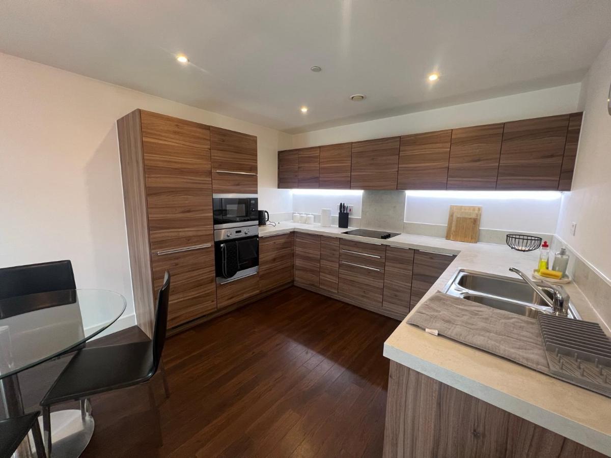 Modern 2Br 2Ba Apt Wparking Sleeps 6 Comfortably Londyn Zewnętrze zdjęcie